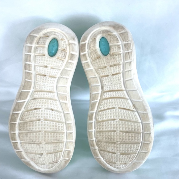 Crocs Literide Pacer K Girls US Size J2 Mint White - Picture 7 of 12